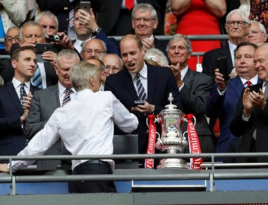 Δεν θα παρευρεθεί πρίγκιπας τον τελικό του Κυπέλλου Αγγλίας για το γάμο του αδερφού του (φωτο)